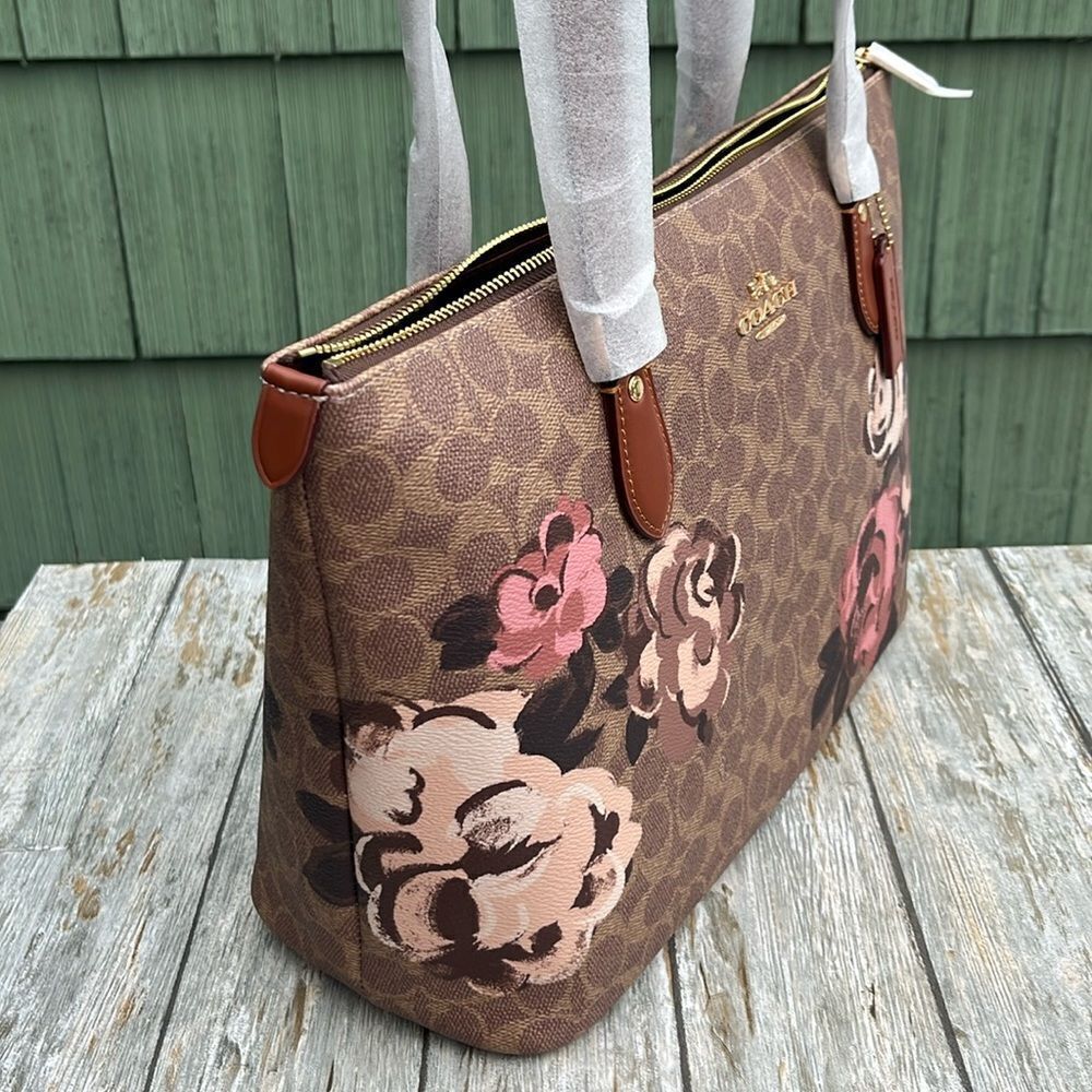 Coach Gallery Tote Shoulder Bag In Signature Canvas With Rose Print purse - Picture 6 of 9